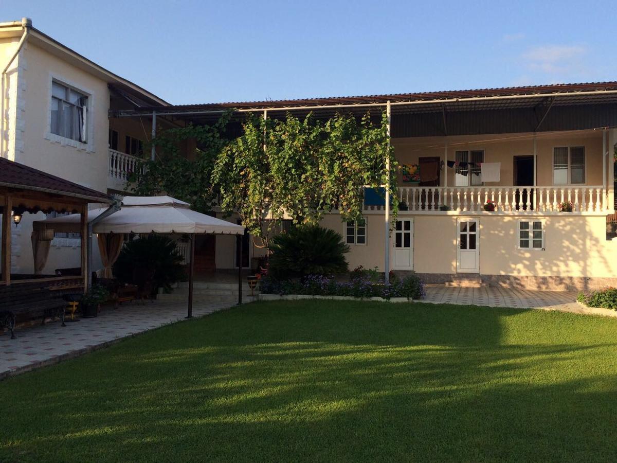 Guest House Liel Сухумі Екстер'єр фото